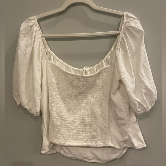 Abercrombie and Fitch White Peasant Puff Sleeve Short Sleeve Top Large L - Picture 2 of 4